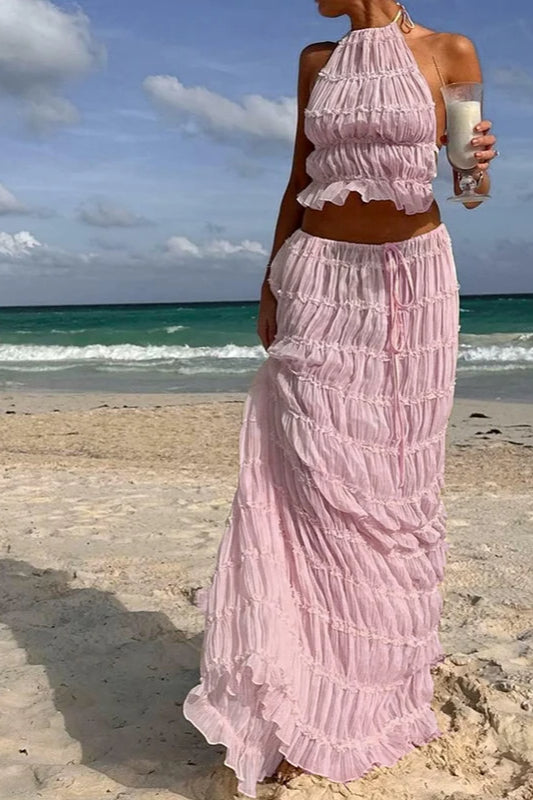 Vestido bohemio con top fruncido estilo halter y falda maxi