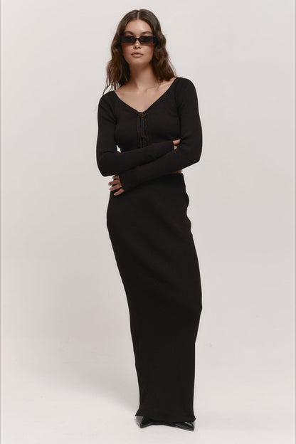 Vestido de suéter corto de punto con cuello en V