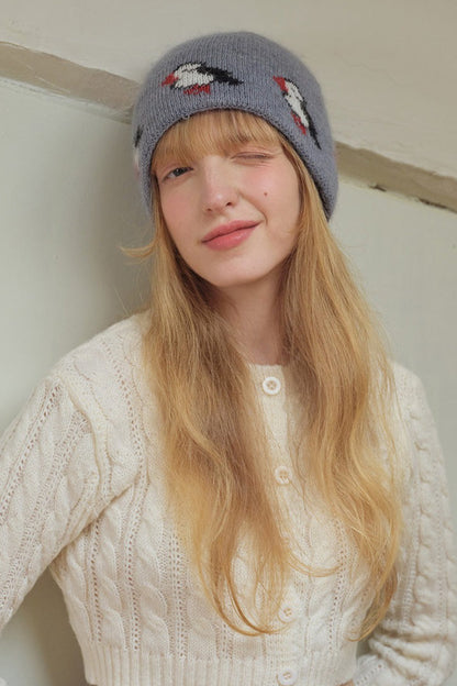 Gorro de punto con patrón de pájaros y bloques de color de mezcla de pelo de conejo