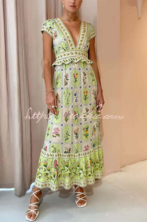 Botanical Floral Print V-neck Short-sleeved Backless Vacation Maxi Dress