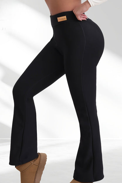 Leggings acampanados térmicos de tiro alto que realzan los glúteos