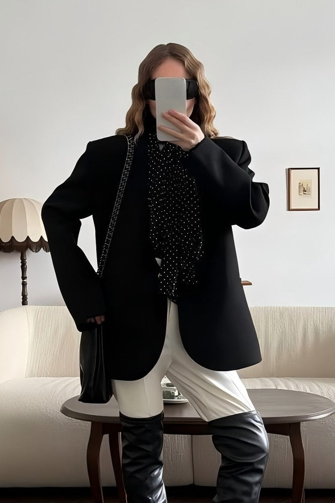 Blazer entallado liso de botonadura sencilla y hombro regular