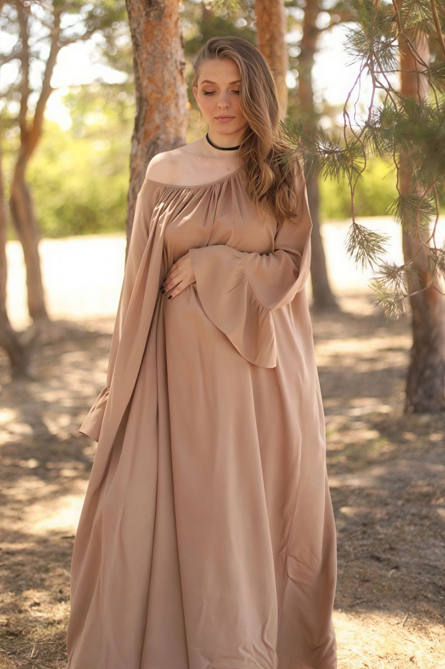 Vestido maxi suelto holgado con bajo acampanado liso