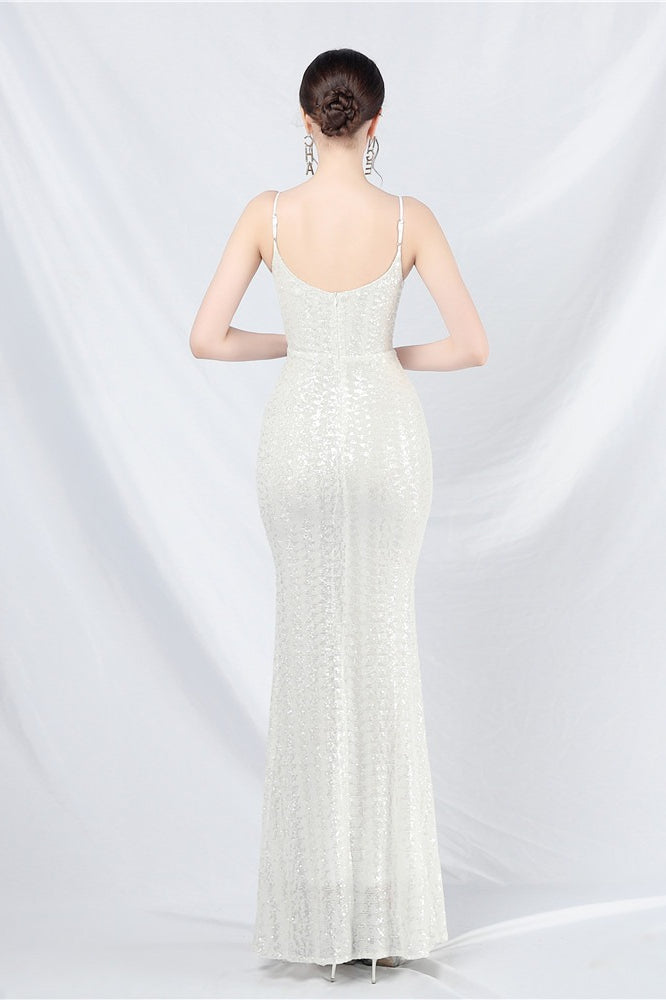 Elegante vestido maxi con lentejuelas y tirantes finos