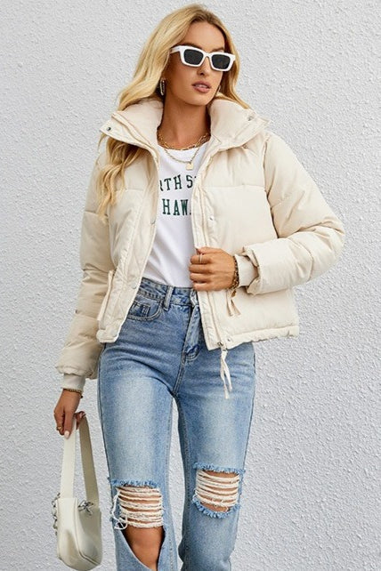 Chaqueta Puffer Corta con Cuello Mandarín Relaxed