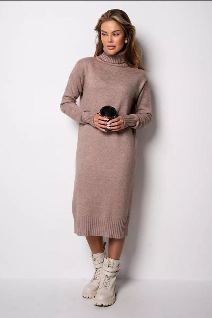 Vestido suéter de cuello alto holgado