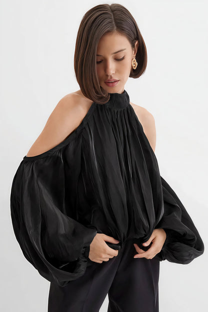 Blusa de manga larga con hombros descubiertos y diseño único