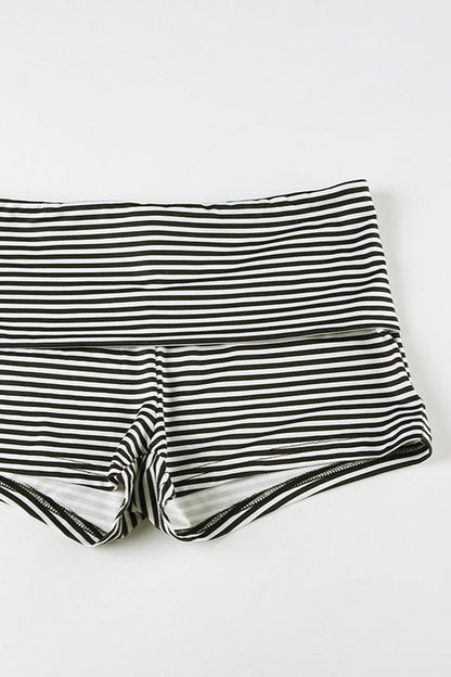 Conjunto de dos piezas de top halter a rayas con bajo de puño y corte casual