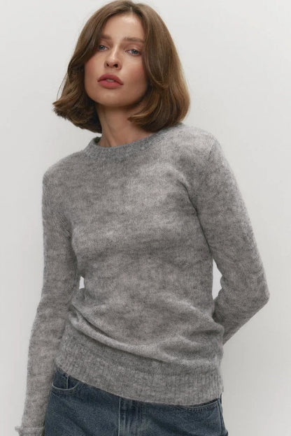 Top de punto de mohair con cuello redondo