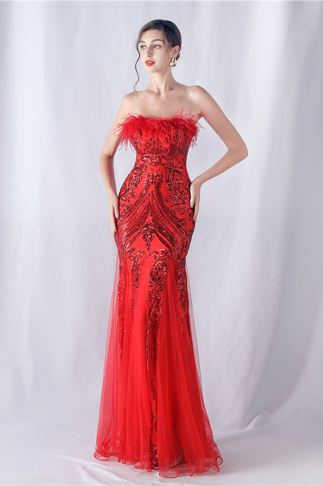 Vestido de Noche con Lentejuelas y Plumas de Avestruz