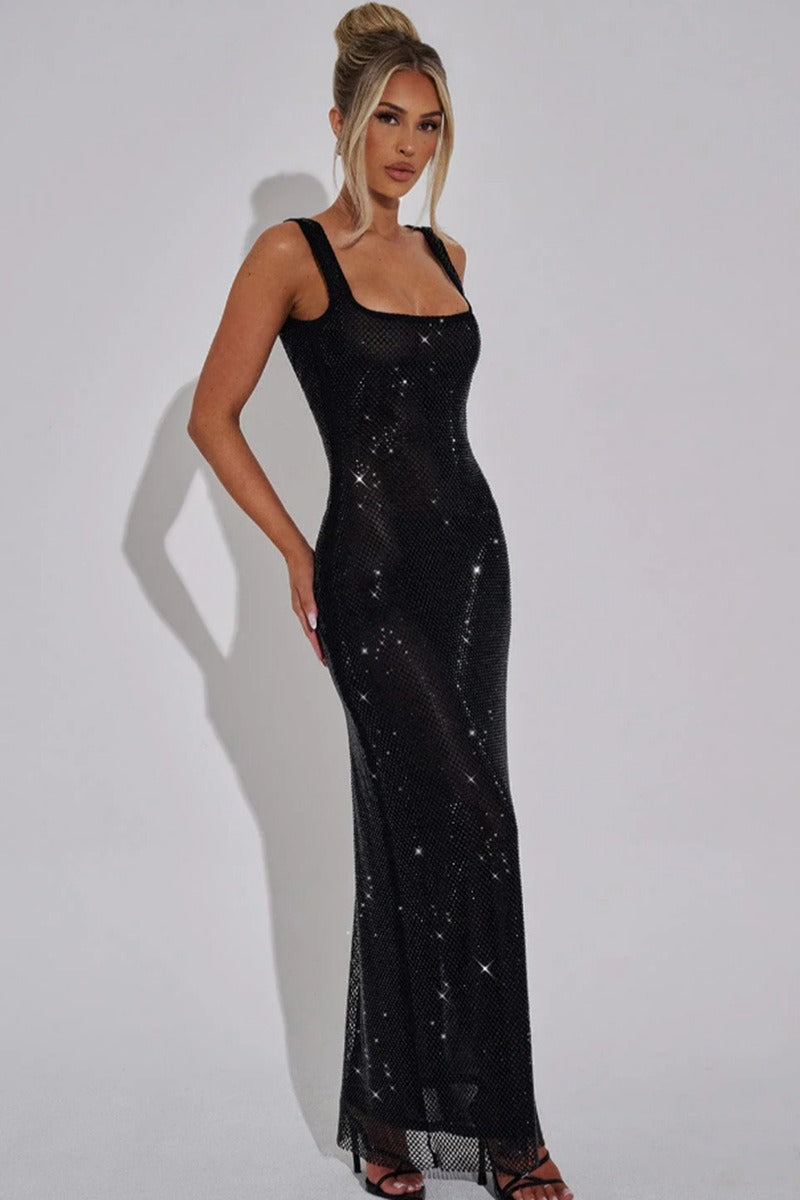Vestido de fiesta ajustado con lentejuelas y pedrería