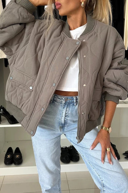 Abrigo acolchado liso casual con botones