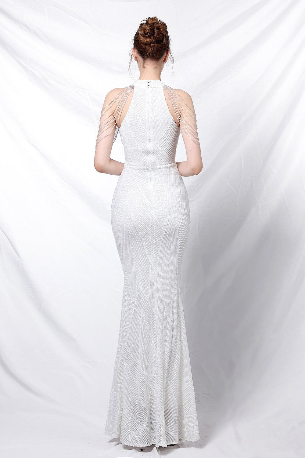Vestido de fiesta maxi con lentejuelas, escote halter y corte de sirena