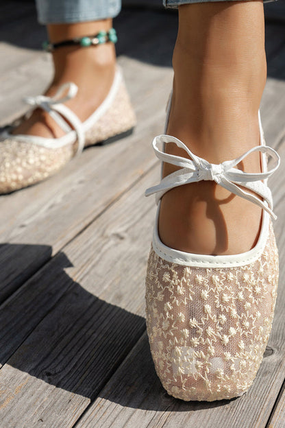 Fashionable Embroidered Square-toe Flat Casual Shoes