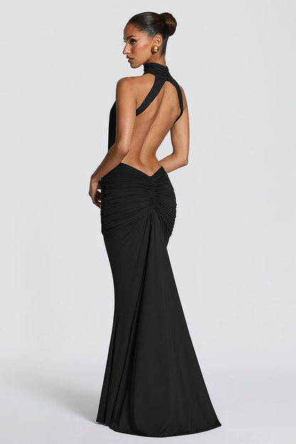 Maxivestido sofisticado con cola de sirena y espalda descubierta
