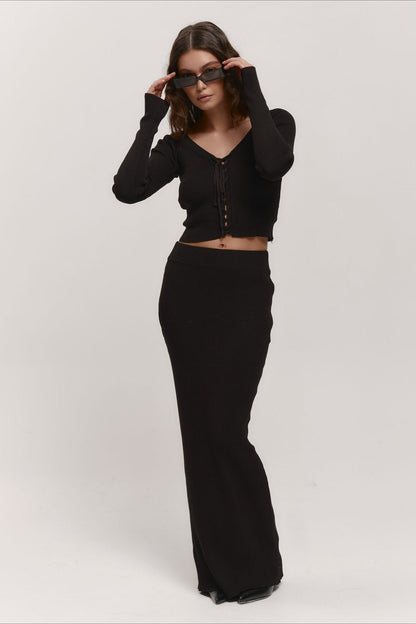 Vestido de suéter corto de punto con cuello en V