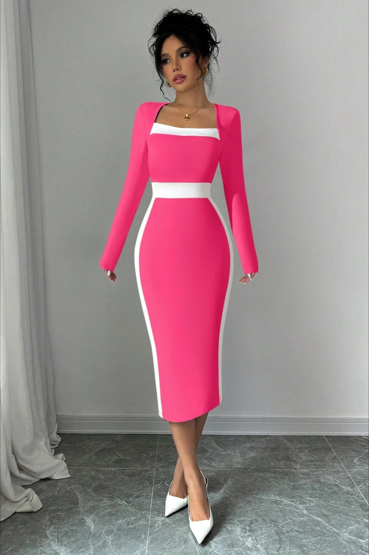 Vestido de cóctel ajustado con paneles de bloques de color