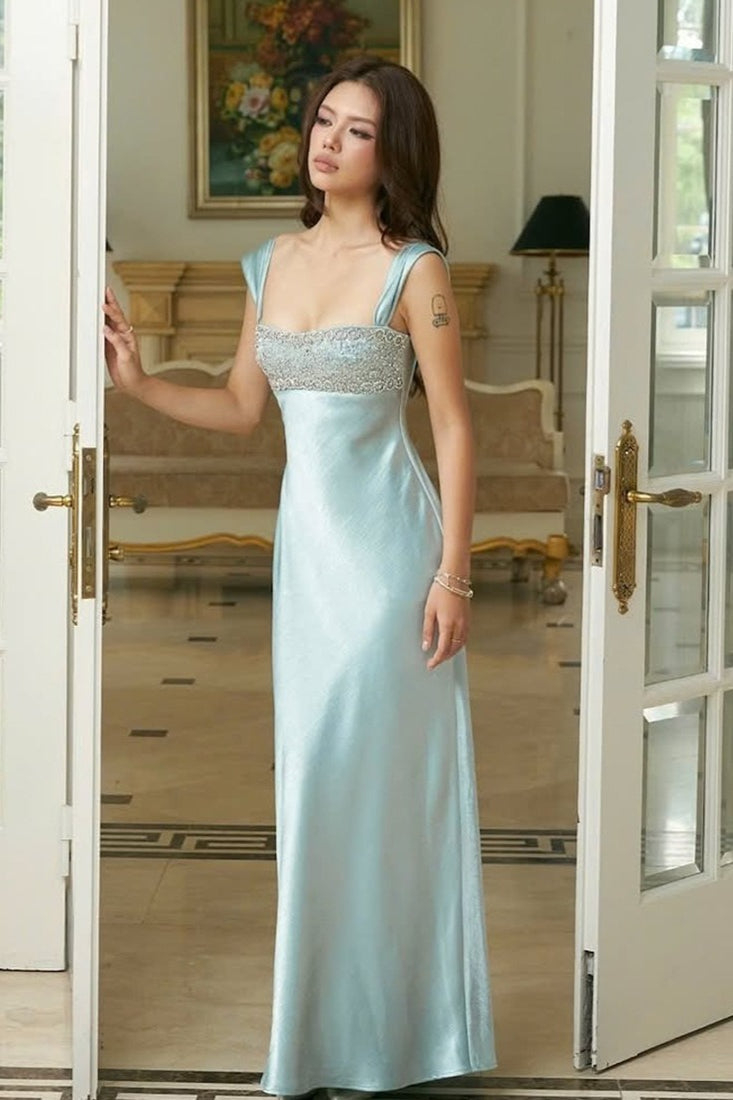 Vestido Maxi Elegante Fruncido con Pedrería y Retazos
