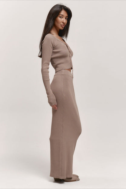 Vestido de suéter corto de punto con cuello en V