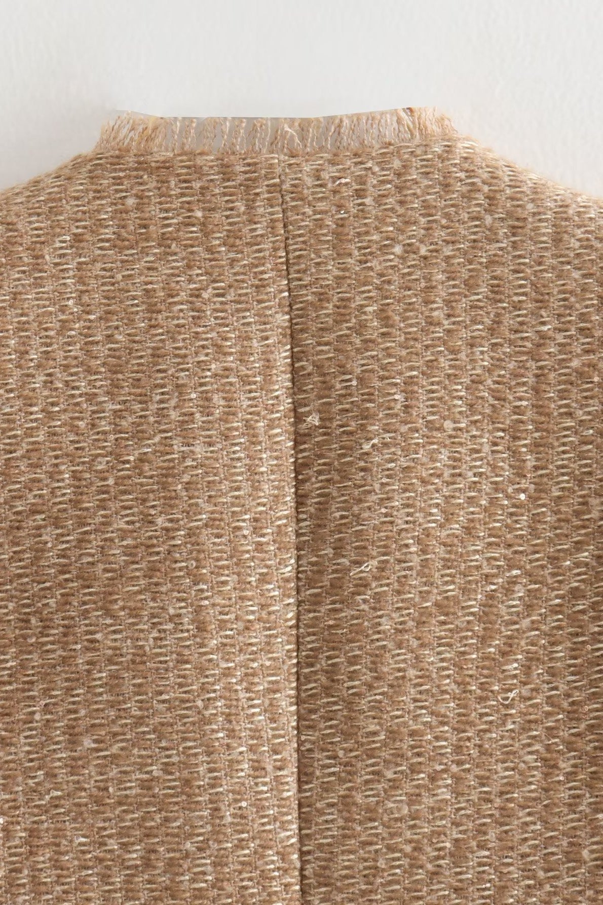 Abrigo corto de tweed de botonadura sencilla