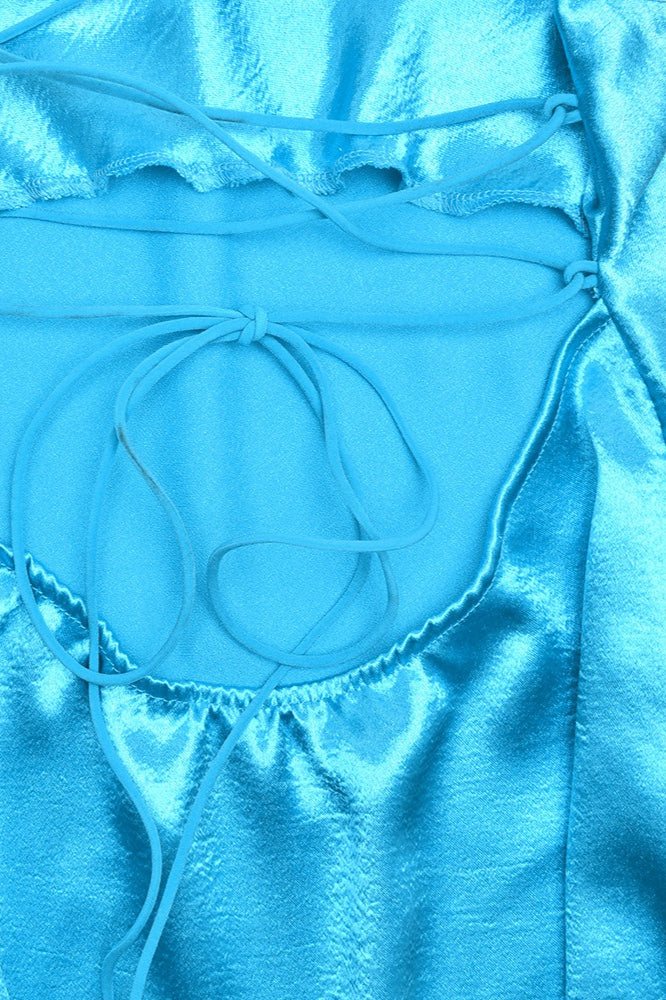 Minivestido sexy sin espalda de satén con tirantes