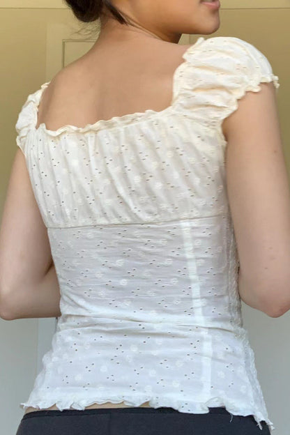Camiseta sin mangas fruncida de encaje con cuello bajo con volantes y botones