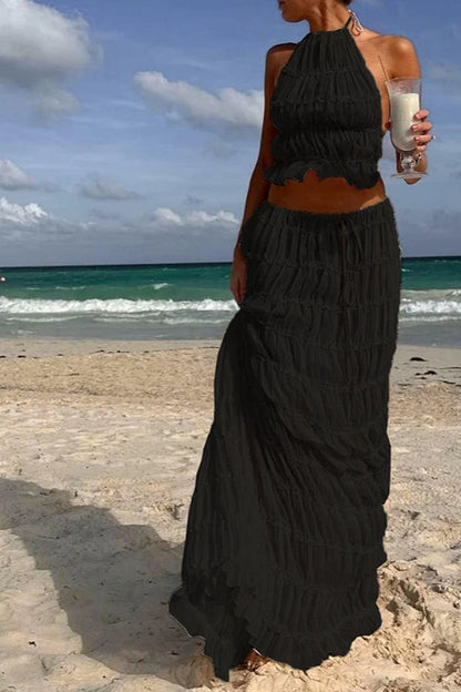 Vestido bohemio con top fruncido estilo halter y falda maxi