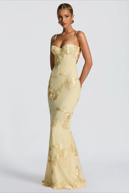 Vestido de graduación sólido con apliques 3D, almohadilla de hueso y espalda con lazo