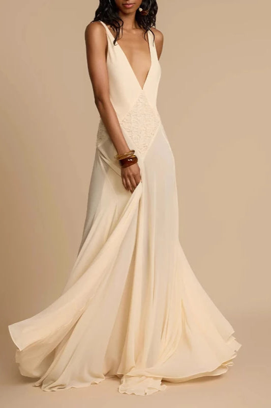 Vestido bohemio de encaje con escote pronunciado en V