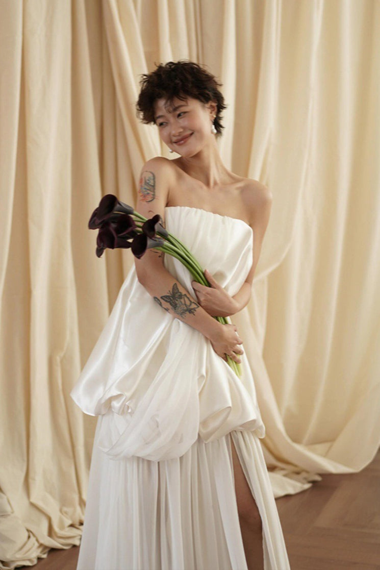 Vestido de recepción minimalista, suelto, elegante y vaporoso