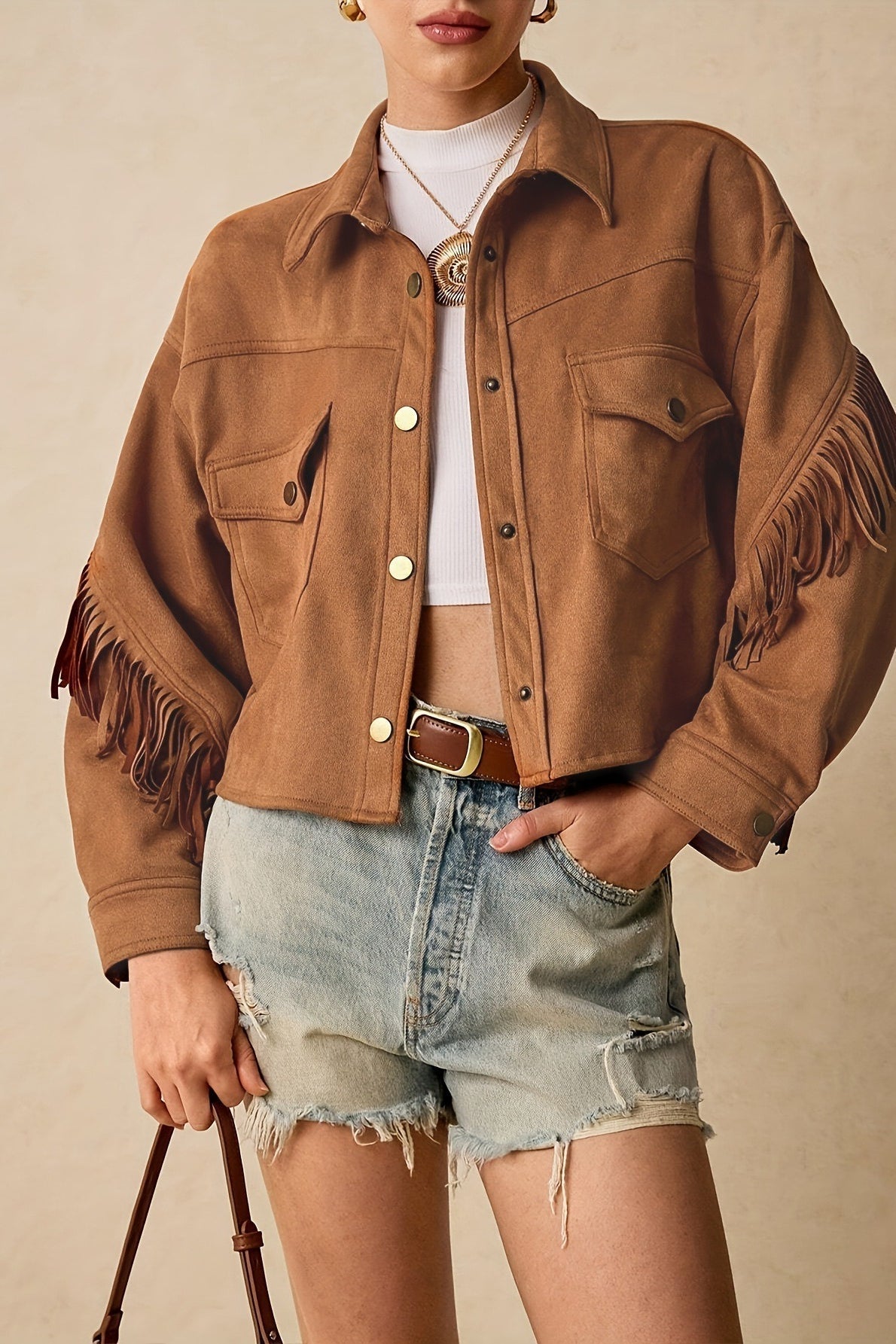 Chaqueta casual con flecos en el bajo y hombros caídos