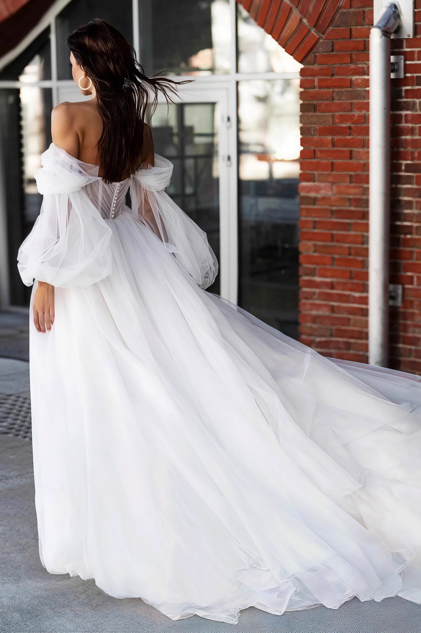 Vestido de Novia Elegante de Manga Larga con Cola y Tema de Bosque