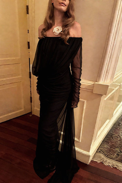 Maxivestido elegante de malla transparente con hombros descubiertos y fruncido