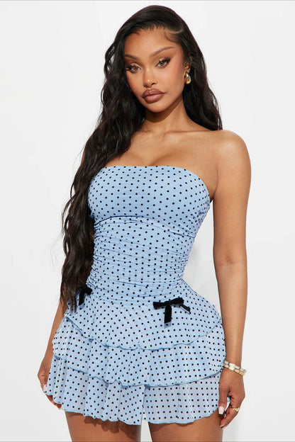 Minivestido sexy con top palabra de honor, lunares, malla y lazo
