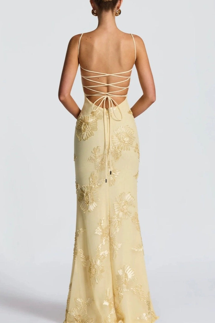 Vestido maxi sin tirantes con bordado floral