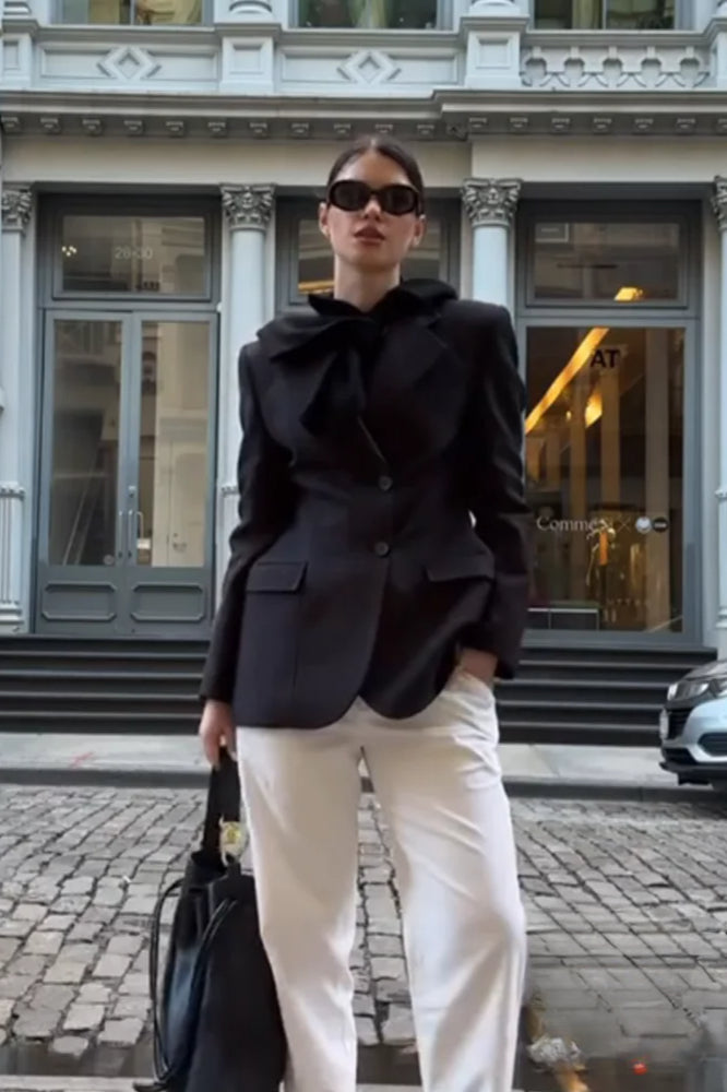 Elegant Fitted Single-Button Blazer