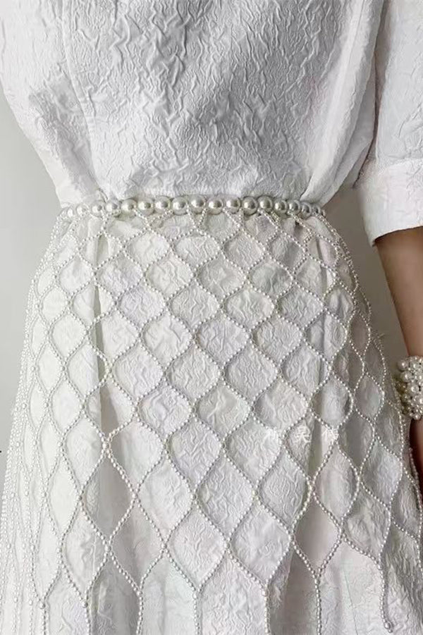 French-style Dress with A Cinched Waist and A Pearl Tassel Waist Chain