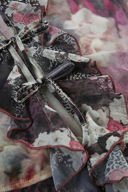 Blusa con volantes en las mangas y diseño tie-dye