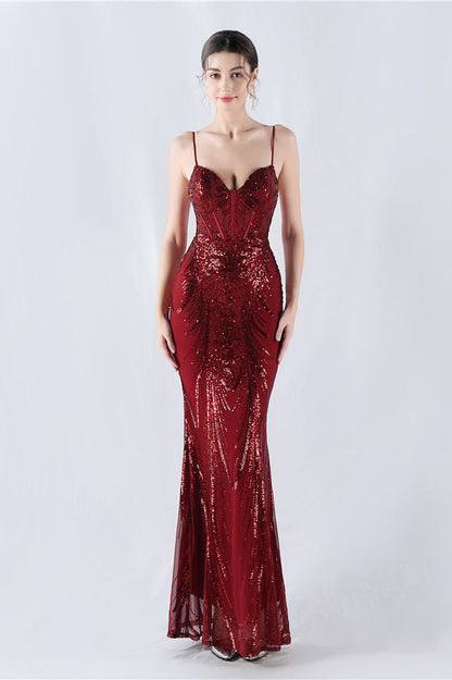 Vestido formal con lentejuelas bordadas y varillas