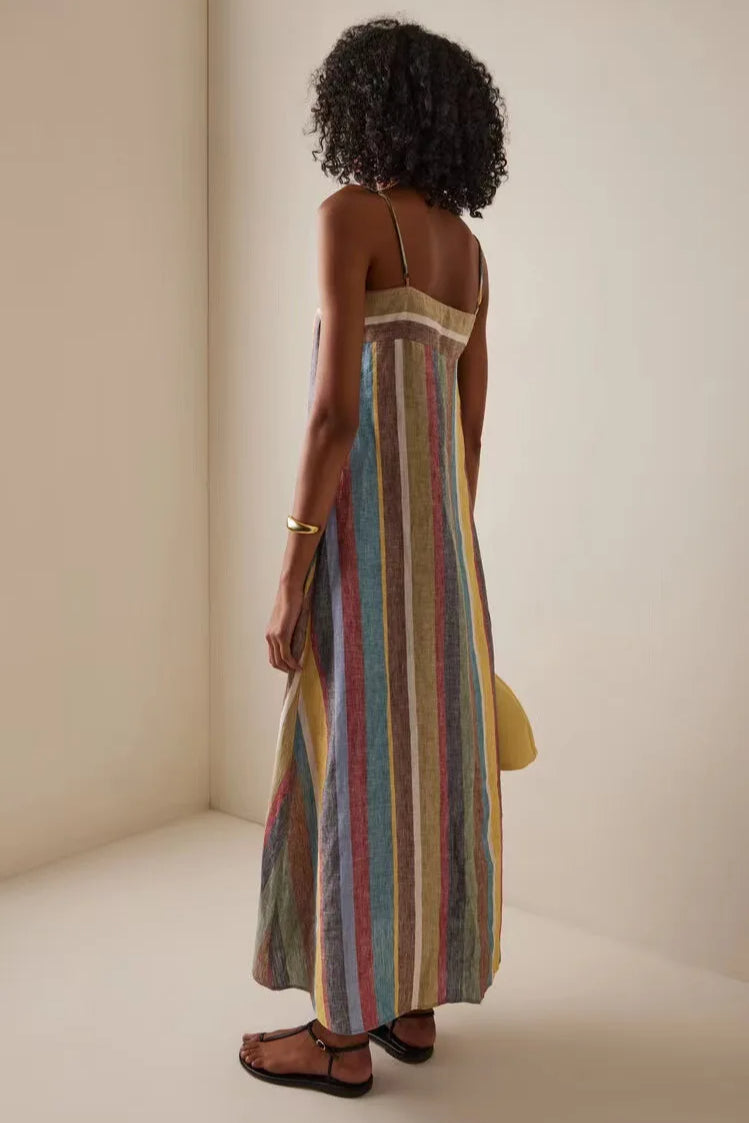 Vestido bohemio con estampado de rayas y tirantes