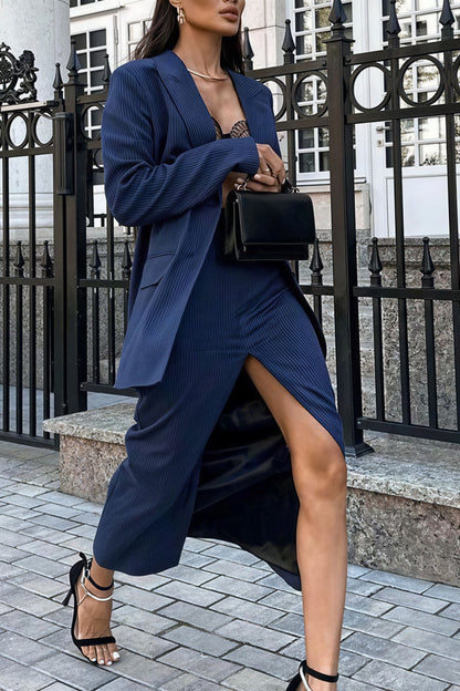 Conjunto de blazer de manga larga con solapa a rayas y falda con abertura