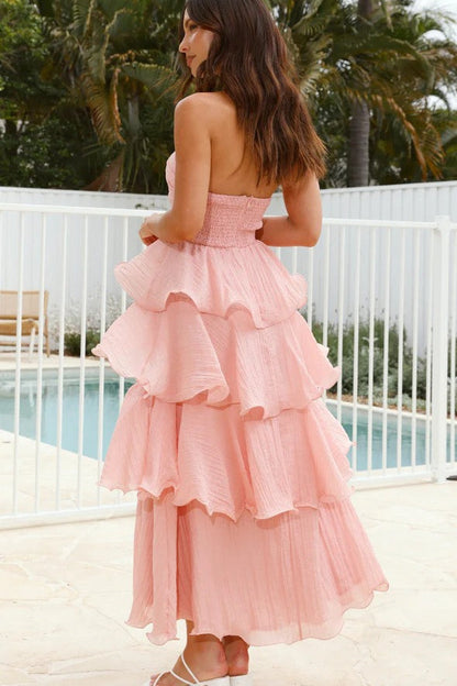 Vestido midi escalonado con volantes, sin tirantes, sin espalda, a la moda