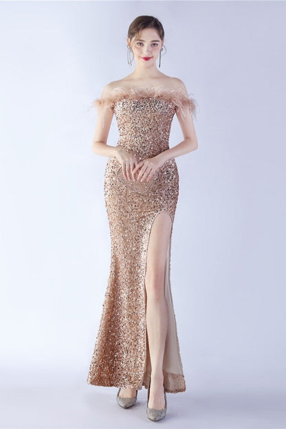 Vestido formal de terciopelo con lentejuelas y plumas de avestruz, con hombros descubiertos