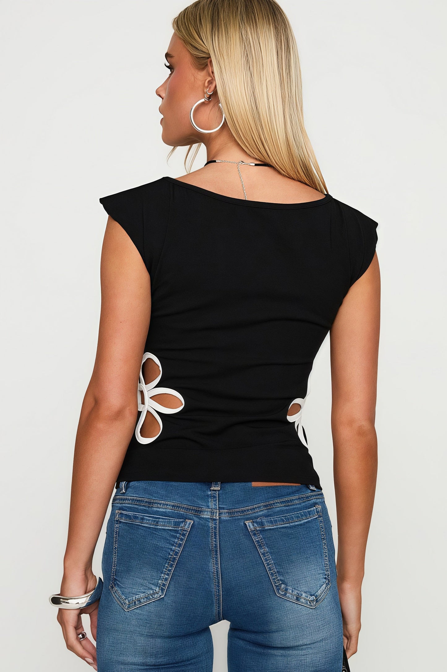 Camiseta informal calada floral
