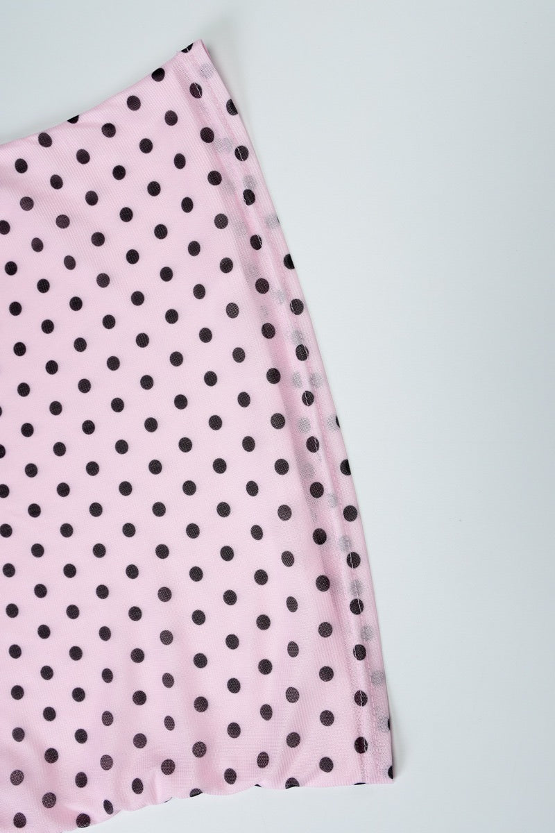 Top Chic Sexy con Escote de Pico y Lunares