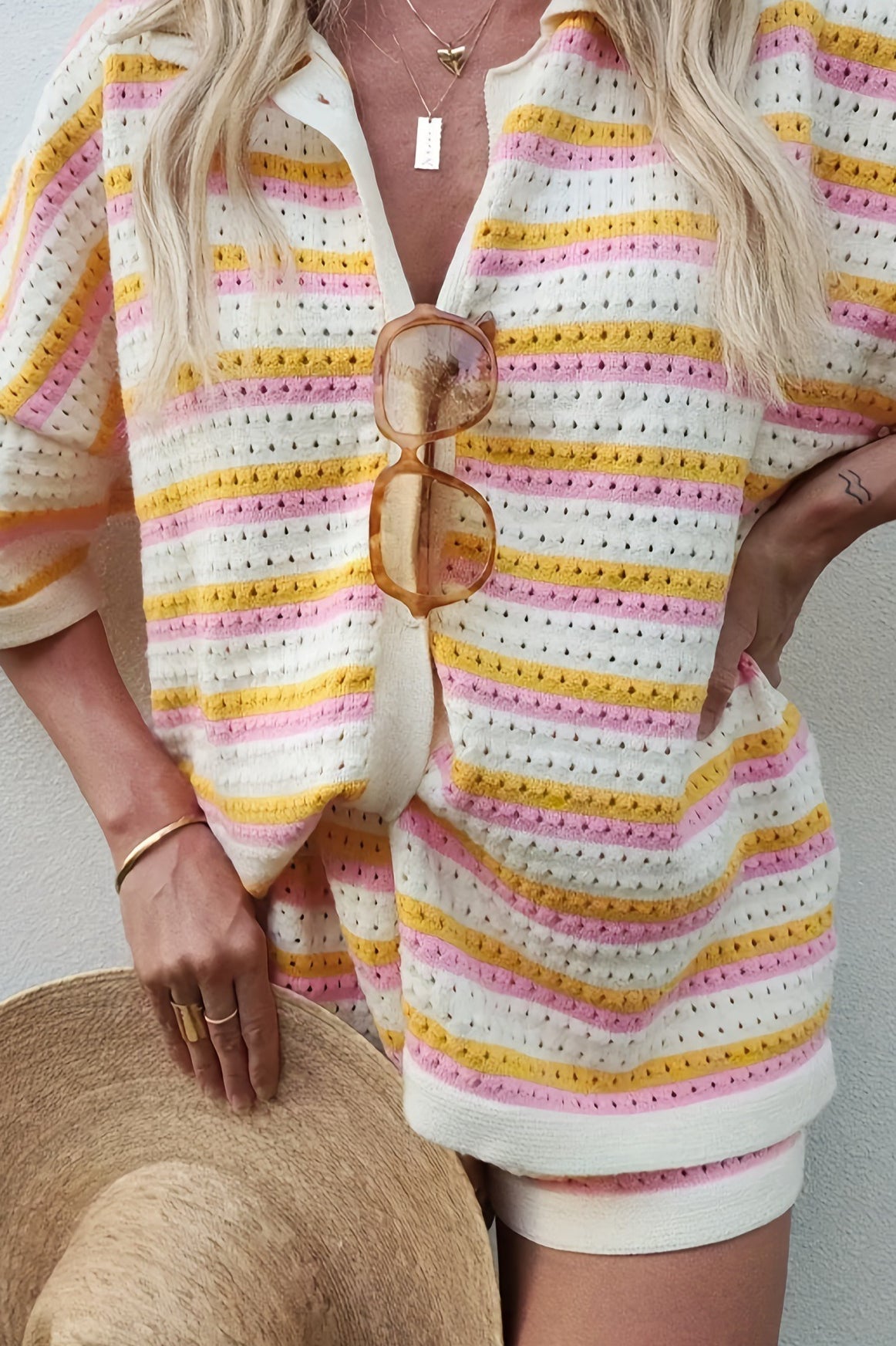 Conjunto de dos piezas de punto calado a rayas