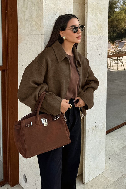 Chaqueta Corta de Lana Minimalista