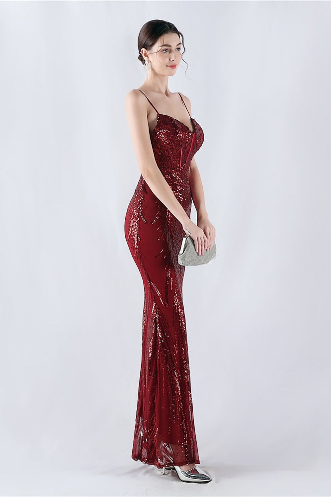 Vestido formal con lentejuelas bordadas y varillas