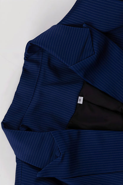Conjunto de blazer de manga larga con solapa a rayas y falda con abertura