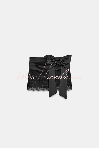 Anna Satin Bow Appliqu¨¦ Mid Rise Lace Hem Mini Skirt